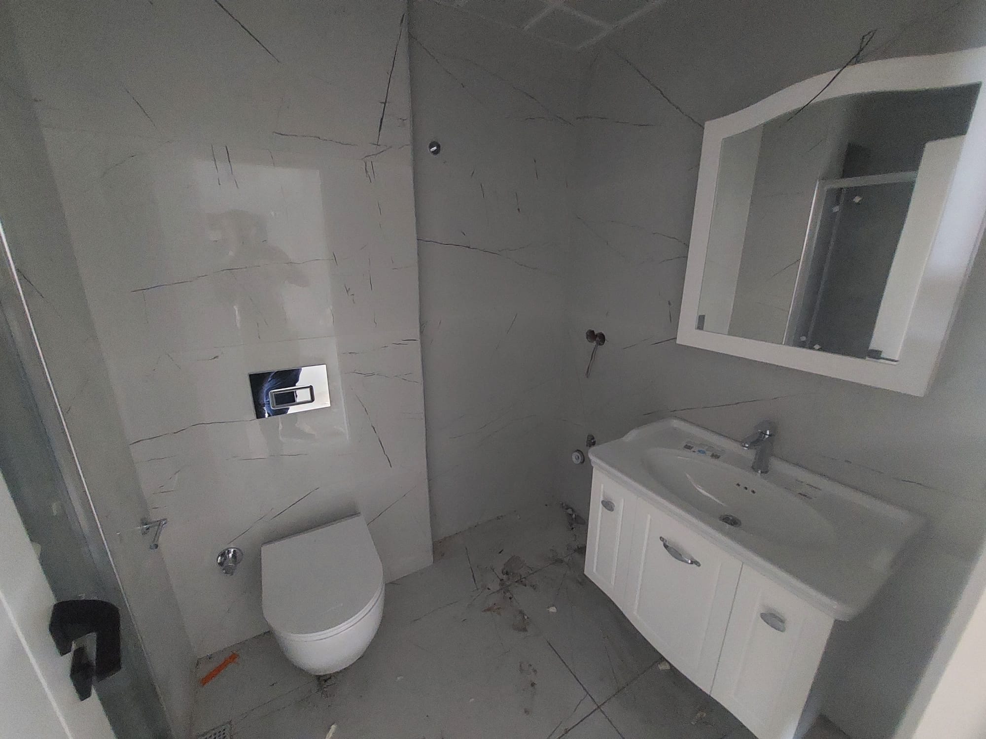 BUCAK MAHALLESİ NEFES PARK SİTESİNDE SATILIK LÜKS 3+1 DAİRE
